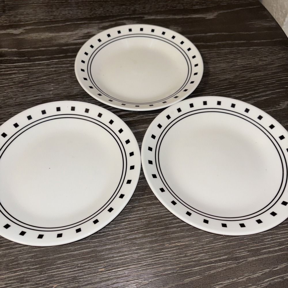 Set of 3‎ Vitrelle City Block Dessert/Salad Plates White Black Squares 6.75"